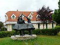 Hatterben a tuzoltosag epulete